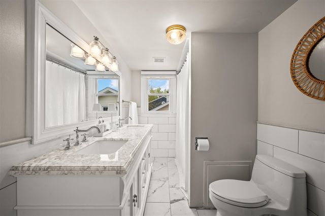 2010 Forres Avenue, Saint Joseph, MI 49085