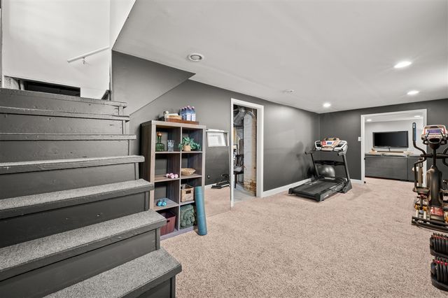 2010 Forres Avenue, Saint Joseph, MI 49085