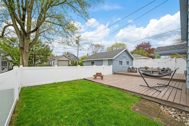 2010 Forres Avenue, Saint Joseph, MI 49085