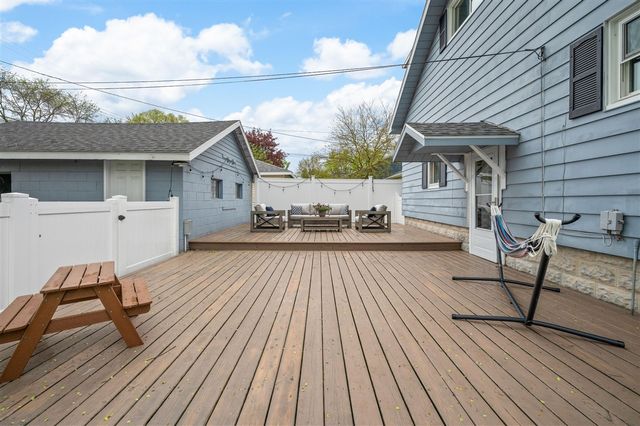 2010 Forres Avenue, Saint Joseph, MI 49085