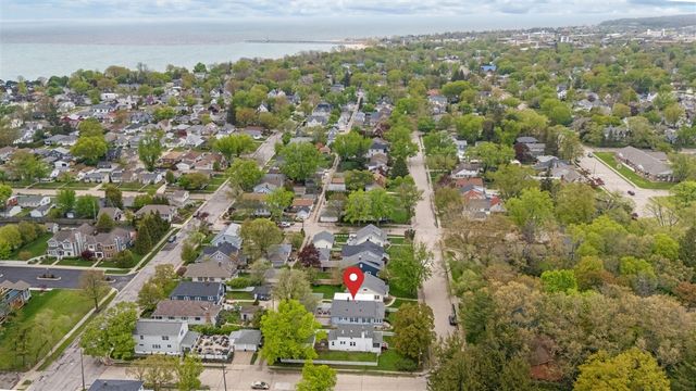 2010 Forres Avenue, Saint Joseph, MI 49085