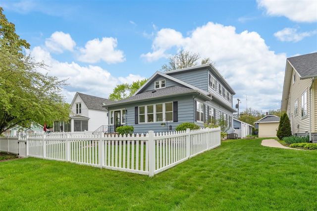2010 Forres Avenue, Saint Joseph, MI 49085