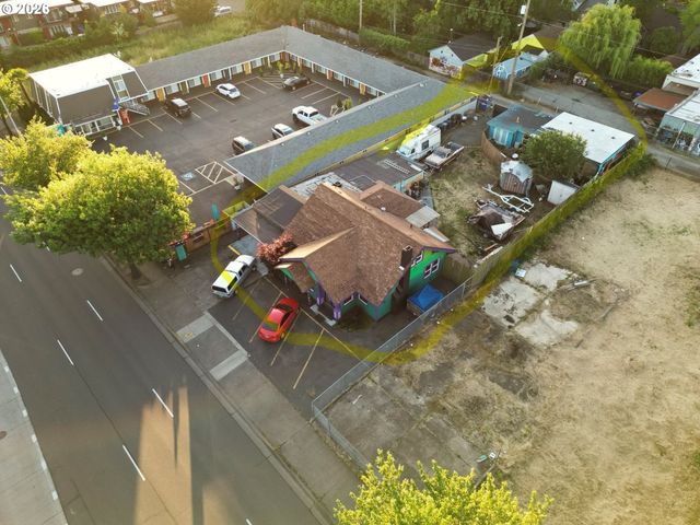 1030 W 5TH Ave, Eugene, OR 97402