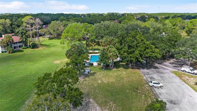 8202 FAIRWAYS CIRCLE B202, Ocala, FL 34472