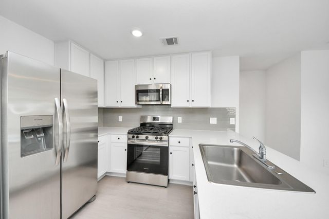 833 Village Brook Drive, Willis, TX 77378