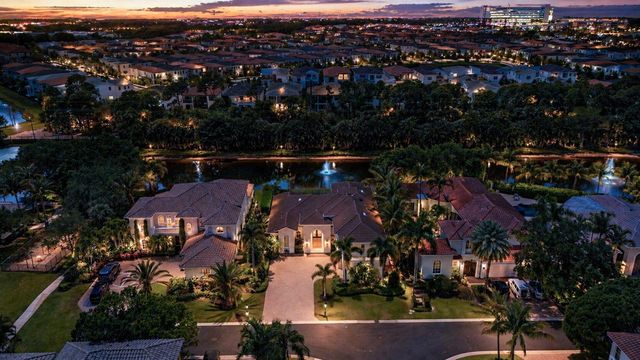 4131 Venetia Way, Palm Beach Gardens, FL 33418