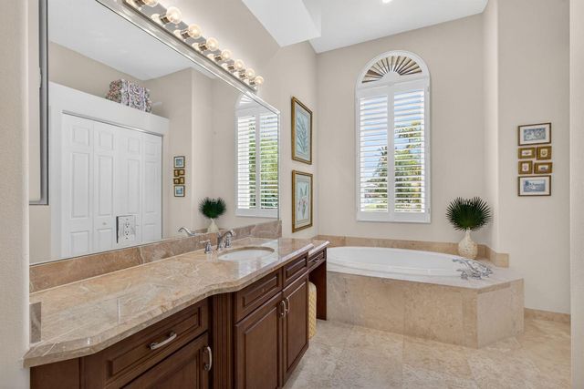 4131 Venetia Way, Palm Beach Gardens, FL 33418