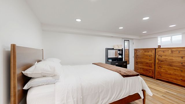 28 Deforest St, Boston, MA 02136