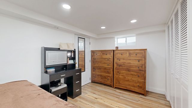 28 Deforest St, Boston, MA 02136