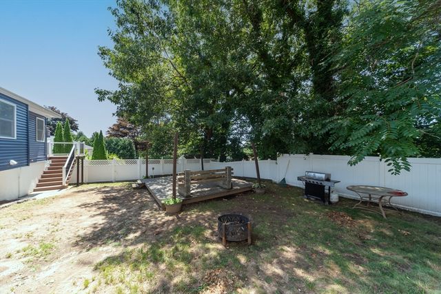 28 Deforest St, Boston, MA 02136
