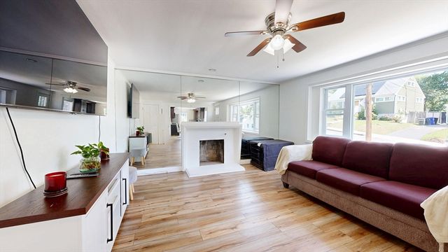 28 Deforest St, Boston, MA 02136