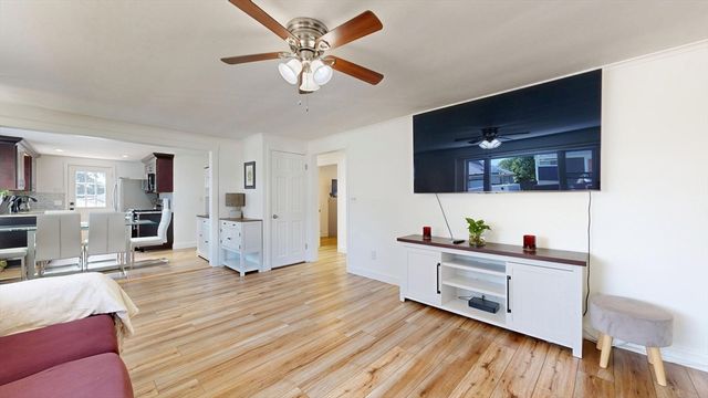 28 Deforest St, Boston, MA 02136