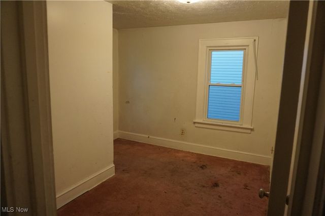 881 Stoner Street, Akron, OH 44320