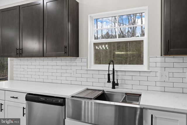 5848 HICKORY RIDGE RD, Spotsylvania, VA 22551