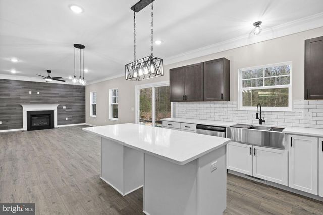 5848 HICKORY RIDGE RD, Spotsylvania, VA 22551