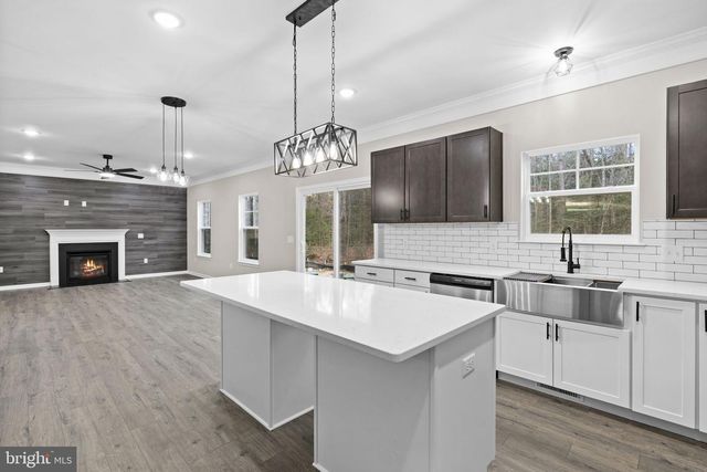 5848 HICKORY RIDGE RD, Spotsylvania, VA 22551