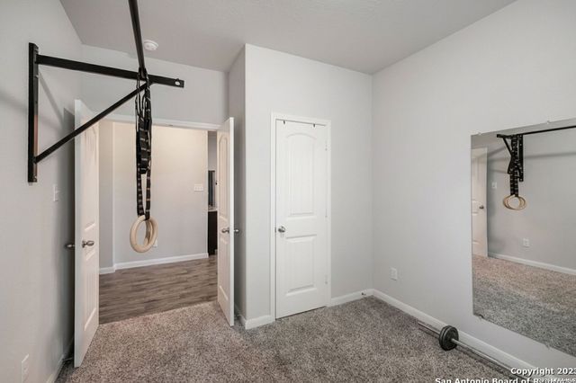 8909 Elizabeth Park, Converse, TX 78109
