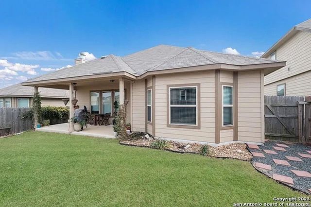 8909 Elizabeth Park, Converse, TX 78109