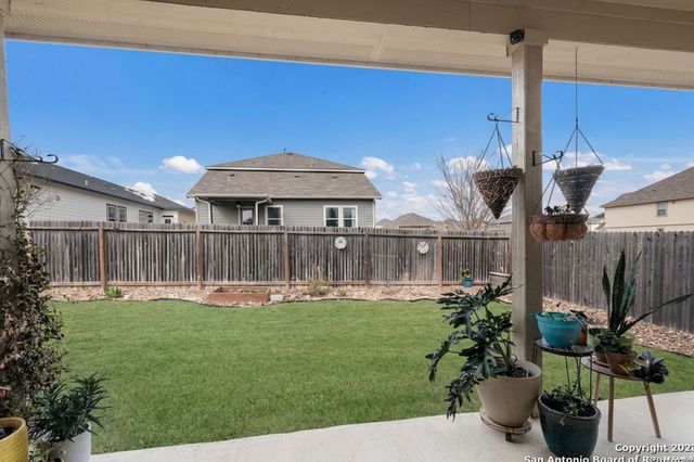 8909 Elizabeth Park, Converse, TX 78109