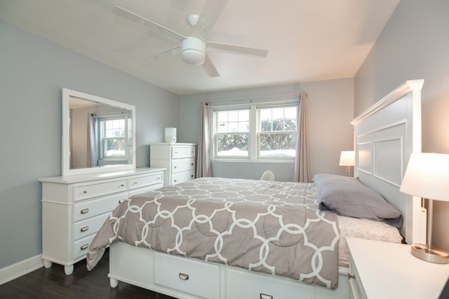 60 Edgelawn 1, North Andover, MA 01845