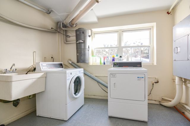 60 Edgelawn 1, North Andover, MA 01845