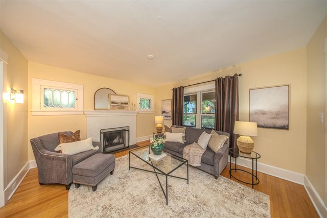 1078 Ferdon Road, Ann Arbor, MI 48104