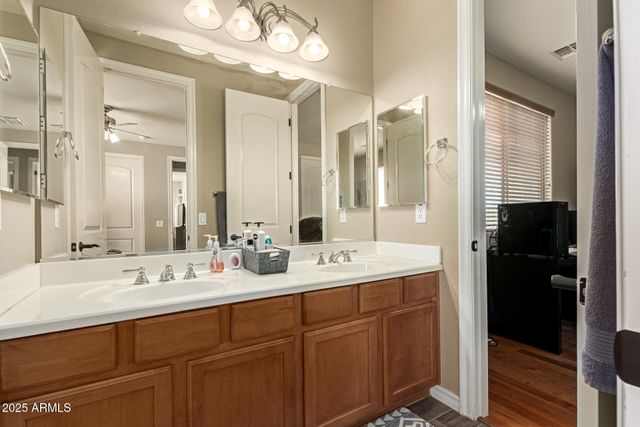 342 E SEVEN SEAS Drive, Casa Grande, AZ 85122