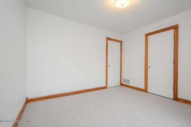 1001 Navajo Dr, Bardstown, KY 40004