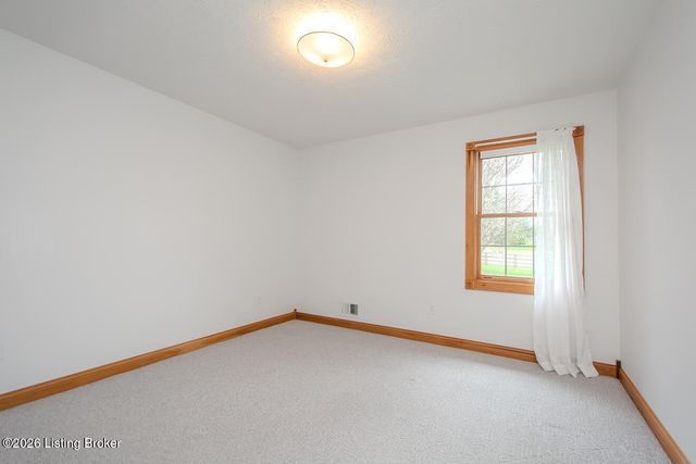1001 Navajo Dr, Bardstown, KY 40004
