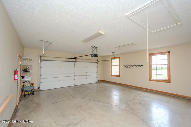 1001 Navajo Dr, Bardstown, KY 40004