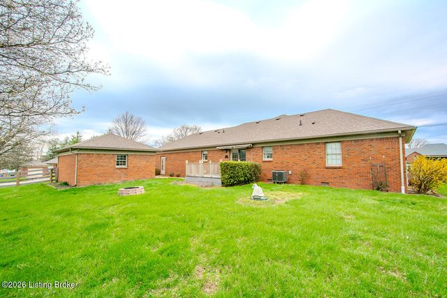 1001 Navajo Dr, Bardstown, KY 40004