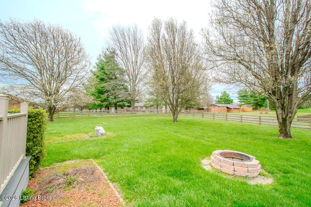 1001 Navajo Dr, Bardstown, KY 40004