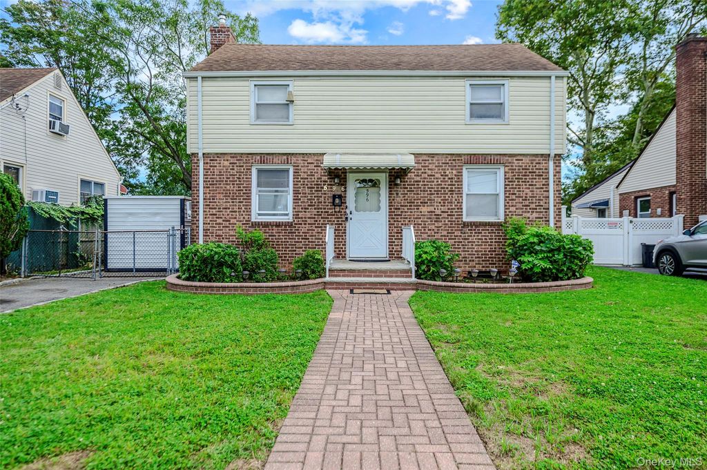 596 Irving Street, Westbury, NY 11590 — exterior