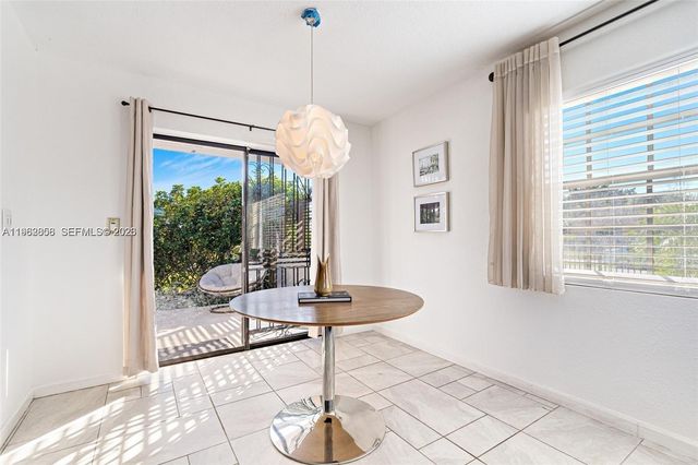 20615 NW 28th Ave, Miami Gardens, FL 33056