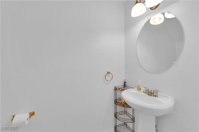 10568 Salmon Leap Street, Las Vegas, NV 89183