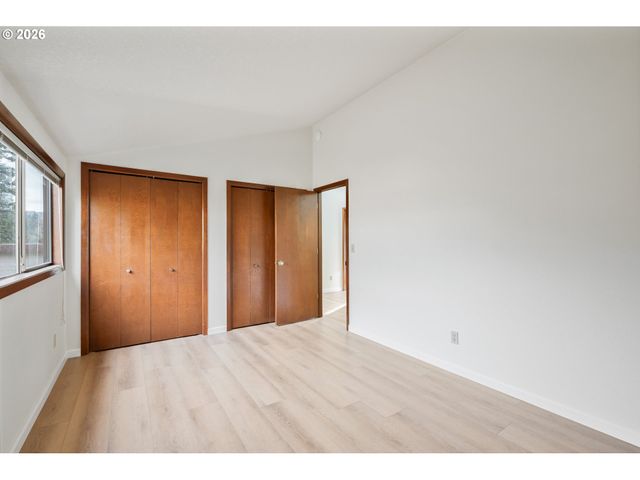 1205 HOLLY St, Kelso, WA 98626