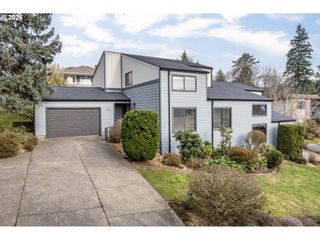 1205 HOLLY St, Kelso, WA 98626