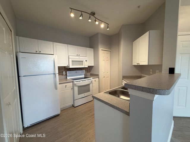 5683 Star Rush Drive 203, Melbourne, FL 32940