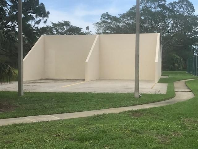 1215 12th Lane, Palm Beach Gardens, FL 33418