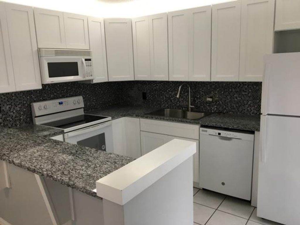 1215 12th Lane, Palm Beach Gardens, FL 33418