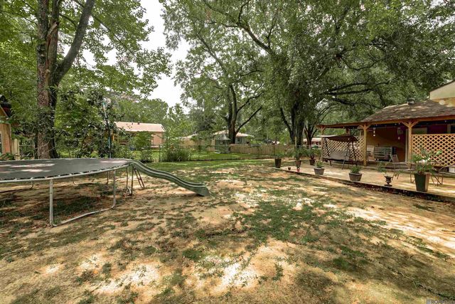 731 Castlewood St, Denham Springs, LA 70726