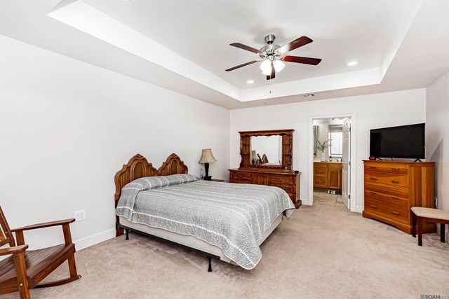 731 Castlewood St, Denham Springs, LA 70726