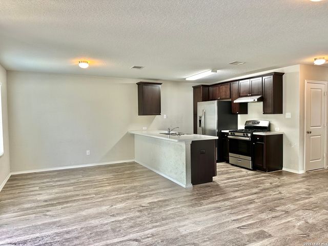 127 Expedition Way, San Antonio, TX 78220