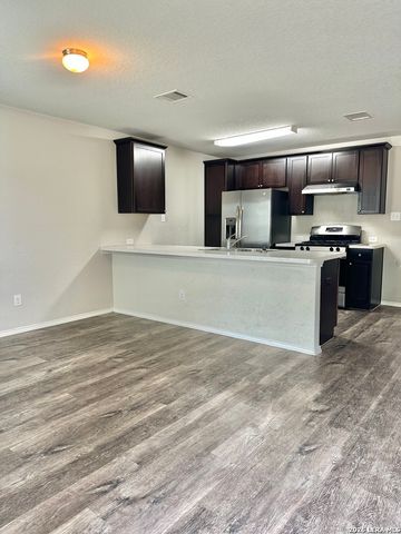 127 Expedition Way, San Antonio, TX 78220