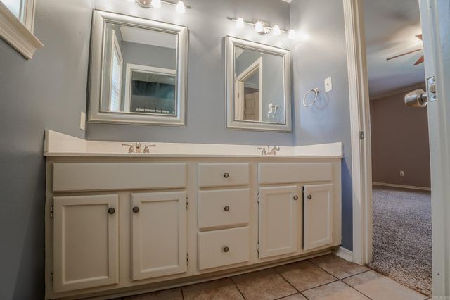 8 Wagon Wheel Court, Little Rock, AR 72211