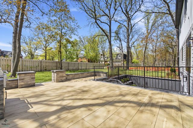 394 Forest Edge Drive, Glencoe, IL 60022