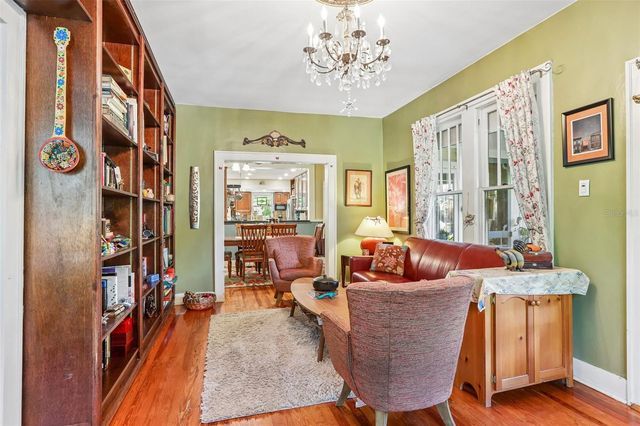 204 W THOMAS STREET, Tampa, FL 33604