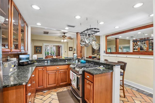 204 W THOMAS STREET, Tampa, FL 33604