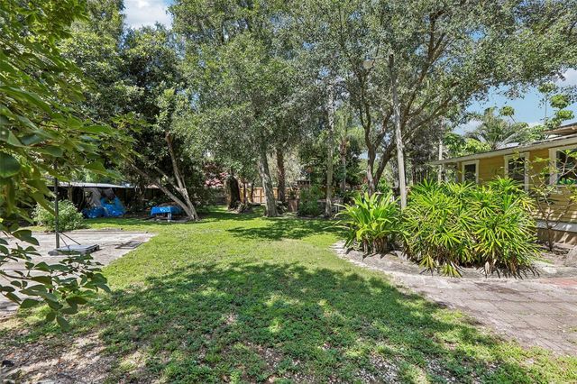 204 W THOMAS STREET, Tampa, FL 33604