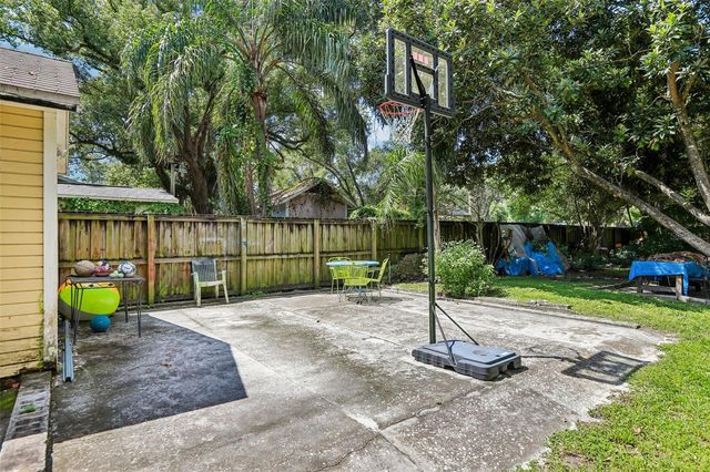 204 W THOMAS STREET, Tampa, FL 33604